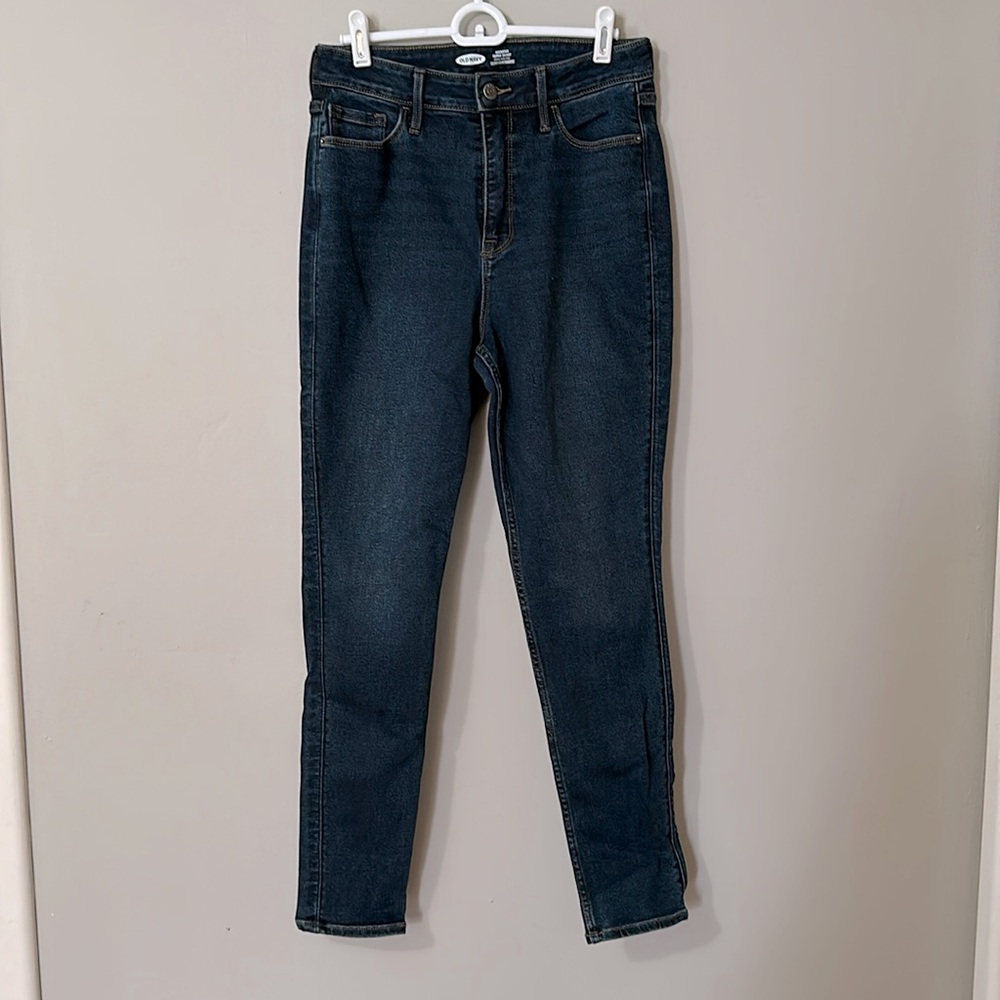 Old Navy Rockstar Super Skinny Extra High Rise Jeans